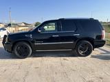 Cadillac Escalade 2008 года за 10 000 000 тг. в Жанаозен – фото 2