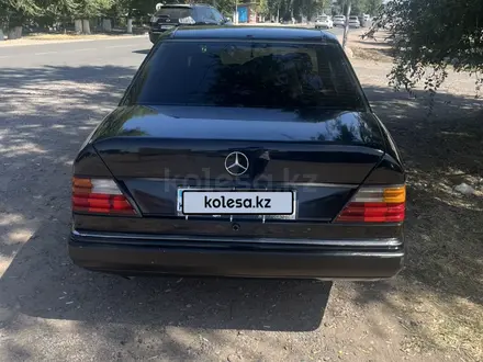 Mercedes-Benz E 230 1992 года за 1 300 000 тг. в Мерке – фото 7