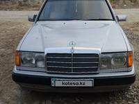 Mercedes-Benz E 200 1990 годаүшін2 000 000 тг. в Туркестан