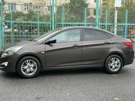 Hyundai Solaris 2015 года за 5 500 000 тг. в Шымкент – фото 2