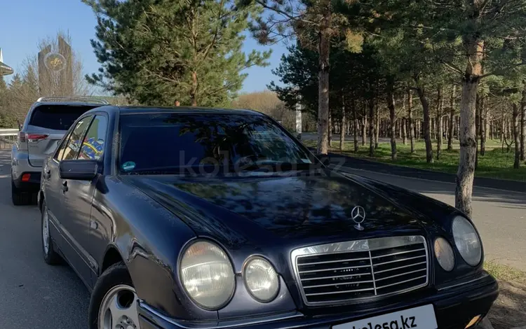 Mercedes-Benz E 230 1997 годаүшін3 900 000 тг. в Астана