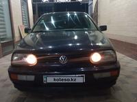 Volkswagen Golf 1996 годаүшін2 600 000 тг. в Шымкент