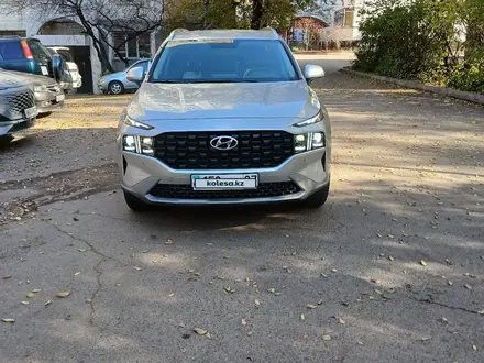 Hyundai Santa Fe 2023 года за 18 500 000 тг. в Алматы