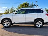 Mitsubishi Outlander 2015 года за 8 900 000 тг. в Алматы – фото 4