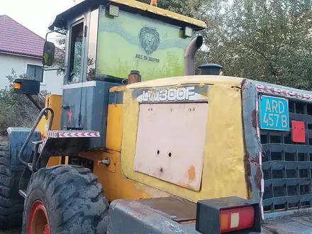 XCMG  LW300 2009 года за 3 500 000 тг. в Алматы – фото 2