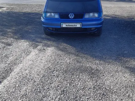 Volkswagen Sharan 1995 года за 2 300 000 тг. в Шымкент
