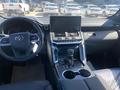 Toyota Land Cruiser Premium+ 2023 годаүшін64 970 000 тг. в Актобе – фото 7