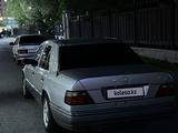 Mercedes-Benz E 320 1994 годаfor3 000 000 тг. в Астана – фото 3