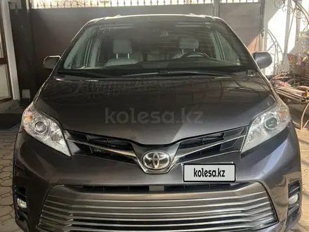 Toyota Sienna 2018 года за 16 500 000 тг. в Алматы – фото 21