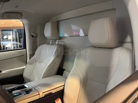 Lexus LM VIP+ 2025 года за 92 490 000 тг. в Алматы – фото 13