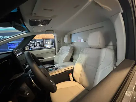 Lexus LM VIP+ 2025 года за 92 490 000 тг. в Алматы – фото 11