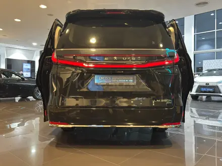 Lexus LM VIP+ 2025 года за 92 490 000 тг. в Алматы – фото 6