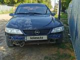 Opel Vectra 1997 года за 800 000 тг. в Актобе – фото 2