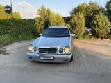 Mercedes-Benz E 230 1997 года за 2 000 000 тг. в Актобе – фото 2