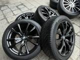 На BMW x7 диски с зимнейрезиной оригинал. Continental 275 40 22, 315 35 22.үшін2 400 000 тг. в Алматы