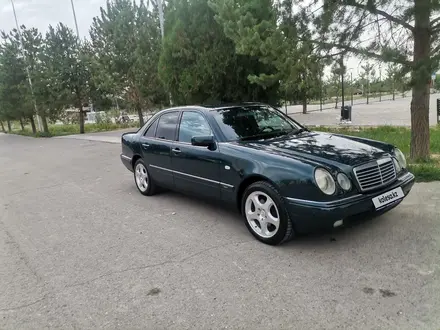 Mercedes-Benz E 280 1998 года за 3 940 000 тг. в Алматы – фото 4