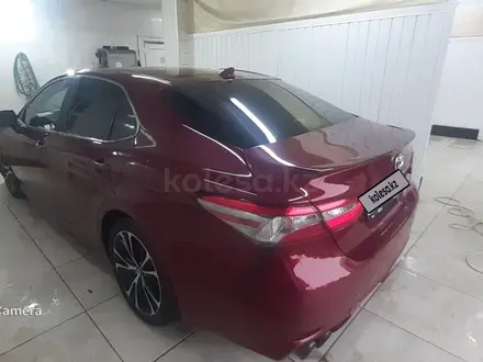 Toyota Camry 2018 года за 12 500 000 тг. в Алматы – фото 6