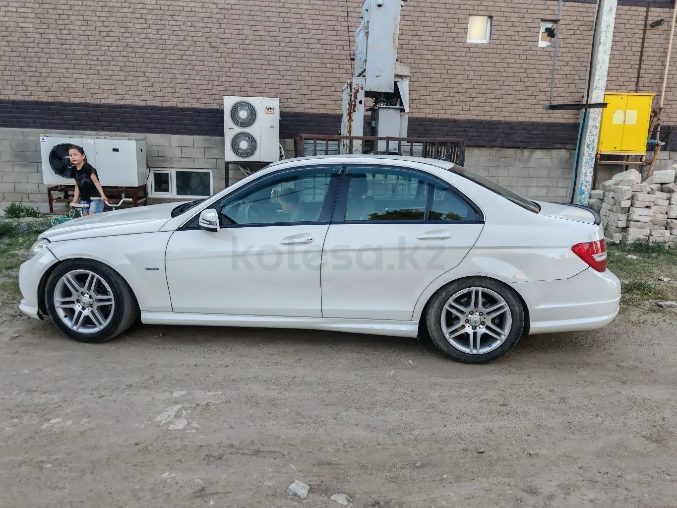Mercedes-Benz C-Class, 2011