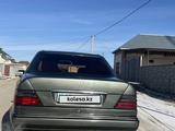 Mercedes-Benz E 280 1993 года за 2 200 000 тг. в Кызылорда – фото 5