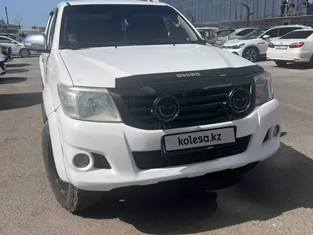 Toyota Hilux 2014 года за 8 000 000 тг. в Актау