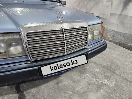 Mercedes-Benz E 230 1991 года за 2 200 000 тг. в Шымкент