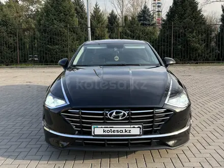 Hyundai Sonata 2019 года за 10 000 000 тг. в Алматы