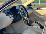 Volkswagen Passat 2012 года за 3 900 000 тг. в Атырау – фото 3
