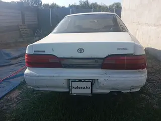 Toyota Vista, 1993
