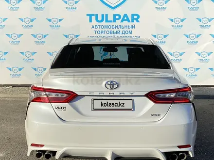 Toyota Camry 2018 года за 13 700 000 тг. в Туркестан – фото 3