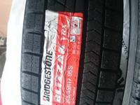 Шины Bridgestone 245/45/r17 VRX за 94 000 тг. в Алматы