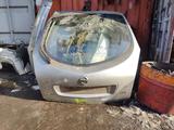 Крышка багажника на Nissan Primera P-12 за 70 000 тг. в Алматы – фото 3