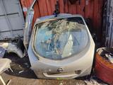 Крышка багажника на Nissan Primera P-12 за 70 000 тг. в Алматы – фото 4