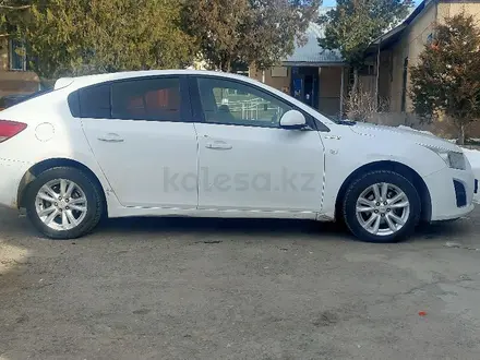 Chevrolet Cruze 2013 года за 3 500 000 тг. в Шымкент – фото 2