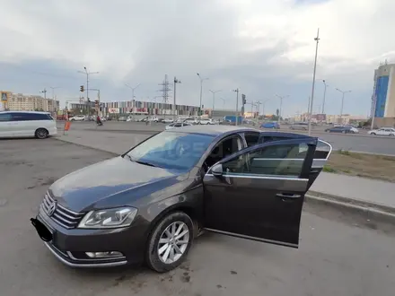 Volkswagen Passat 2014 года за 9 000 000 тг. в Астана – фото 3