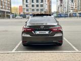 Toyota Camry 2021 годаүшін16 650 000 тг. в Астана – фото 5