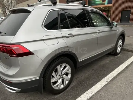 Volkswagen Tiguan 2021 года за 18 000 000 тг. в Атырау – фото 11