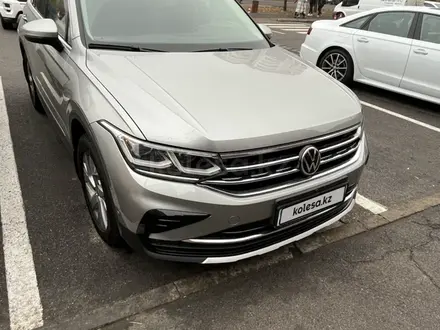 Volkswagen Tiguan 2021 года за 18 000 000 тг. в Атырау – фото 14