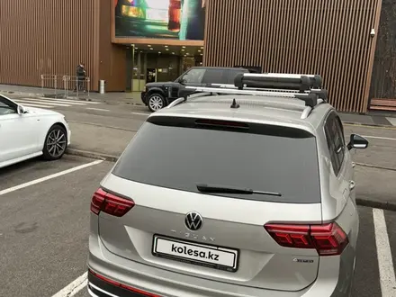 Volkswagen Tiguan 2021 года за 18 000 000 тг. в Атырау – фото 31