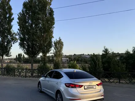 Hyundai Elantra 2016 года за 7 000 000 тг. в Шымкент – фото 10