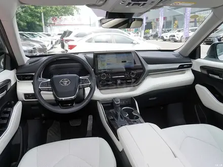 Toyota Highlander 2024 года за 24 400 000 тг. в Алматы – фото 10