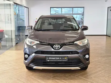 Toyota RAV4 2015 года за 9 550 000 тг. в Астана – фото 2