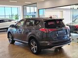Toyota RAV4 2015 года за 9 550 000 тг. в Астана – фото 4