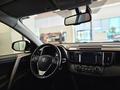 Toyota RAV4 2015 года за 9 550 000 тг. в Астана – фото 11