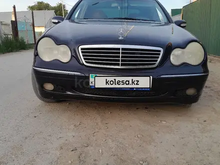 Mercedes-Benz C 240 2001 года за 3 000 001 тг. в Астана – фото 3