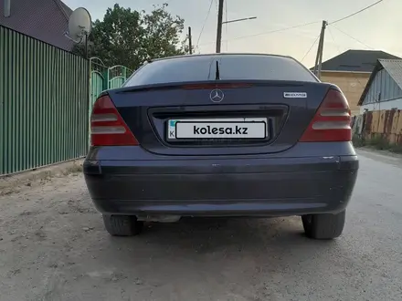 Mercedes-Benz C 240 2001 года за 3 000 001 тг. в Астана – фото 4