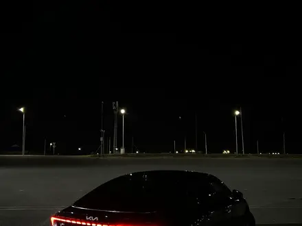 Kia K5 2023 года за 14 500 000 тг. в Актау – фото 33