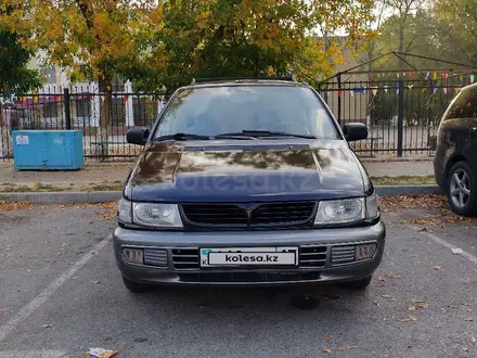 Mitsubishi Space Wagon 1996 года за 2 500 000 тг. в Шымкент