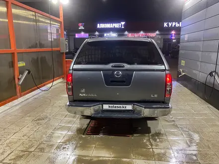 Nissan Navara 2008 года за 3 400 000 тг. в Атырау – фото 5