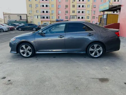 Toyota Camry 2013 года за 4 800 000 тг. в Актобе – фото 3