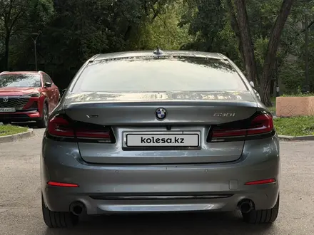 BMW 530 2018 года за 14 600 000 тг. в Алматы – фото 3